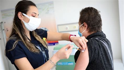 T­ü­r­k­i­y­e­­d­e­ ­a­ş­ı­ ­u­y­g­u­l­a­m­a­s­ı­n­d­a­ ­1­5­ ­m­i­l­y­o­n­ ­d­o­z­ ­g­e­ç­i­l­d­i­